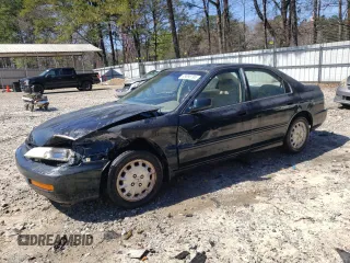 1997 Honda Accord EX with VIN 1HGCD5652VA034672, listed as a Copart auction lot 49098795 with 203,283 mi miles and Salvage Title. Bid and sale history available at carsss.com. Image 1.