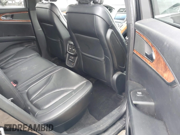 2017 Lincoln MKX Reserve with VIN 2LMPJ8LR8HBL51883, listed as a IAAI auction lot 42243012 with 84,544 mi miles and . Bid and sale history available at DreamBid. Image 8.