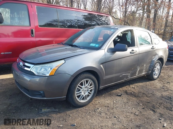2011 Ford Focus SE with VIN 1FAHP3FN7BW172552, listed as a IAAI auction lot 41931964 with 33,553 mi miles. Bid and sale history available at carsss.com. Image 18.