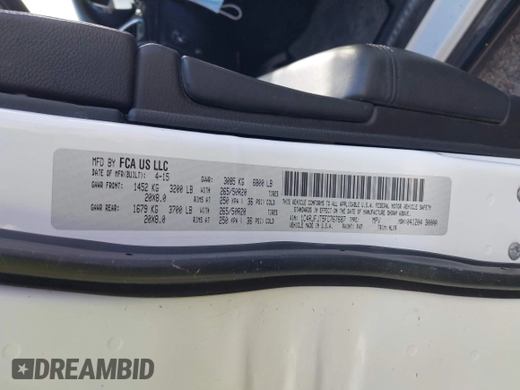 2015 Jeep Grand Cherokee Summit with VIN 1C4RJFJT5FC767687, listed as a IAAI auction lot 42015878 with 1 mi miles. Bid and sale history available at carsss.com. Image 9.