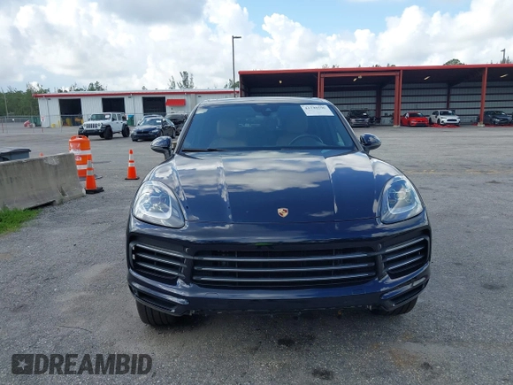 2019 Porsche Cayenne z VIN WP1AA2AY6KDA01777, wystawiony jako IAAI lot #42340596 z przebiegiem 86 921 mil mil oraz . Historia ofert i sprzedaży dostępna na DreamBid. Obrazek 13.