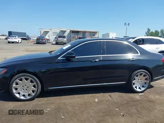 2017 Mercedes-Benz E 300 Luxury с VIN WDDZF4KB5HA181216, выставлен на аукционе IAAI как лот 42576943 с пробегом 105 576 миль миль и . История ставок и продаж доступна на DreamBid. Изображение 14.