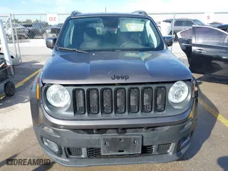 2018 Jeep Renegade Latitude with VIN ZACCJABH1JPH14217, listed as a IAAI auction lot 41798541 with 100,635 mi miles. Bid and sale history available at carsss.com. Image 12.