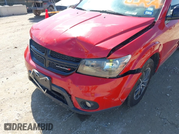 2019 Dodge Journey SE with VIN 3C4PDCBB9KT738520, listed as a IAAI auction lot 41876483 with 79,515 mi miles and . Bid and sale history available at DreamBid. Image 6.