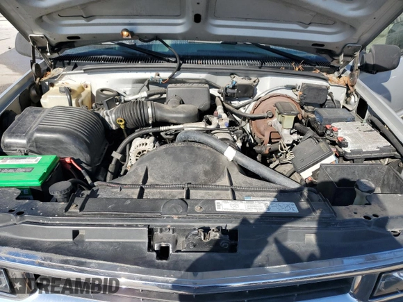 1996 Chevrolet Silverado 1500 with VIN 1GCEC14W7TZ165173, listed as a Copart auction lot 86273094 with 168,737 mi miles and Salvage Title. Bid and sale history available at DreamBid. Image 11.