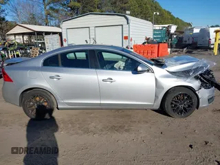 2016 Volvo S60 T5 Drive-E Premier z VIN YV126MFKXG1395519, wystawiony jako IAAI lot #41488969 z przebiegiem 109 130 mil mil oraz . Historia ofert i sprzedaży dostępna na DreamBid. Obrazek 12.