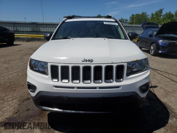 2016 Jeep Compass Sport z VIN 1C4NJCBA7GD740089, wystawiony jako Copart lot #65880235 z przebiegiem 157 601 mil mil oraz Czysty tytuł • Clean title. Historia ofert i sprzedaży dostępna na DreamBid. Obrazek 5.
