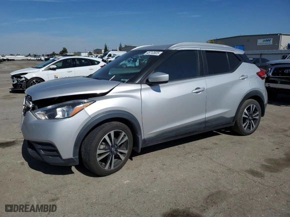 2018 Nissan Kicks SR with VIN 3N1CP5CU1JL510840, listed as a Copart auction lot 45712825 with 92,265 mi miles and Salvage Title. Bid and sale history available at carsss.com. Image 1.