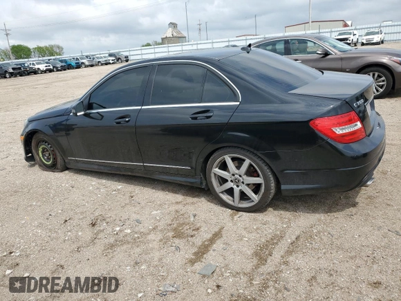 2012 Mercedes-Benz C 300 Sport с VIN WDDGF8BB9CR210323, выставлен на аукционе Copart как лот 57348175 с пробегом 87 400 миль миль и Чистый • Clean title. История ставок и продаж доступна на DreamBid. Изображение 2.