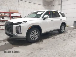 2025 Hyundai Palisade SEL z VIN KM8R2DGE7SU929300, wystawiony jako IAAI lot #42500305 z przebiegiem 1 842 mil mil oraz . Historia ofert i sprzedaży dostępna na DreamBid. Obrazek 17.