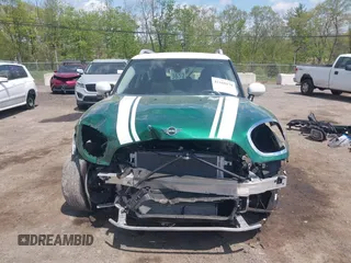 2024 MINI Countryman Cooper S z VIN WMZ83BR07R3S15220, wystawiony jako IAAI lot #42169179 z przebiegiem 18 900 mil mil oraz . Historia ofert i sprzedaży dostępna na DreamBid. Obrazek 13.