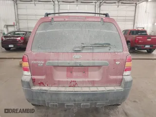 2006 Ford Escape XLT with VIN 1FMYU93176KD47219, listed as a IAAI auction lot 41785112 with 247,175 mi miles. Bid and sale history available at carsss.com. Image 17.