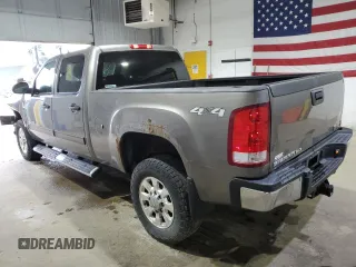 2012 GMC Sierra 2500HD SLE with VIN 1GT120CGXCF180421, listed as a Copart auction lot 56221405 with 62,006 mi miles and Salvage title. Bid and sale history available at DreamBid. Image 2.