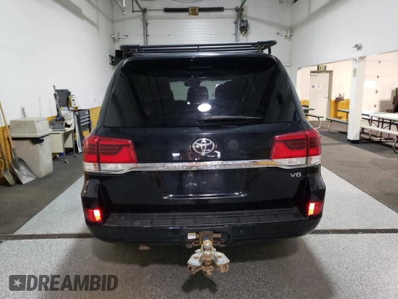 2017 Toyota Land Cruiser z VIN JTMCY7AJ0H4052142, wystawiony jako Copart lot #47658165 z przebiegiem 185 313 mil mil oraz Czysty tytuł • Clean title. Historia ofert i sprzedaży dostępna na DreamBid. Obrazek 6.