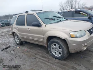 2007 Ford Escape Limited with VIN 1FMYU04137KA67003, listed as a IAAI auction lot 41663853 with 193,651 mi miles. Bid and sale history available at carsss.com. Image 13.