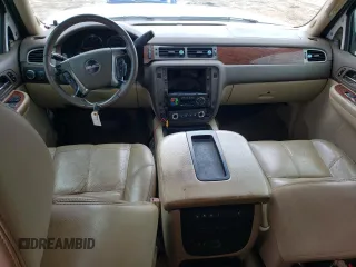 2008 GMC Yukon XL SLE w/3SA with VIN 1GKFC160X8R177911, listed as a Copart auction lot 71835274 with Not Provided miles and Salvage Title. Bid and sale history available at carsss.com. Image 9.