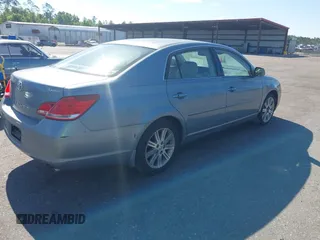 2006 Toyota Avalon XL with VIN 4T1BK36B36U147987, listed as a IAAI auction lot 42025616 with 247,270 mi miles. Bid and sale history available at carsss.com. Image 4.