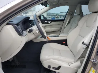 2024 Volvo XC60 Recharge Plug-In Hybrid Plus Dark Theme with VIN YV4H60DL6R1890143, listed as a Copart auction lot 85732464 with 8,884 mi miles and Salvage Title. Bid and sale history available at carsss.com. Image 7.