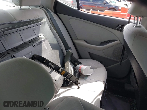 2013 Kia Optima LX z VIN 5XXGM4A73DG094160, wystawiony jako IAAI lot #41523337 z przebiegiem Nie podano mil oraz . Historia ofert i sprzedaży dostępna na DreamBid. Obrazek 8.