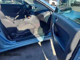 2010 Hyundai Genesis Coupe z VIN KMHHT6KD8AU031970, wystawiony jako Copart lot #46570575 z przebiegiem 102 783 mil mil oraz Czysty tytuł • Clean title. Historia ofert i sprzedaży dostępna na DreamBid. Obrazek 7.