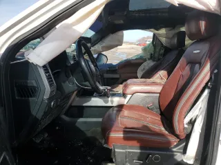2019 Ford F-150 XL with VIN 1FTEW1E46KFD25631, listed as a Copart auction lot 43272255 with 146,160 mi miles and Salvage Title. Bid and sale history available at DreamBid. Image 7.