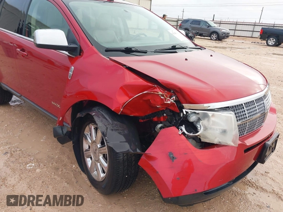 2008 Lincoln MKX with VIN 2LMDU68C98BJ09848, listed as a IAAI auction lot 42183618 with 105,847 mi miles and . Bid and sale history available at DreamBid. Image 6.