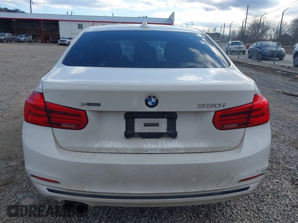 2018 BMW 3 Series 330i xDrive with VIN WBA8D9G52JNU68682, listed as a IAAI auction lot 41421618 with 117,301 mi miles and . Bid and sale history available at DreamBid. Image 17.