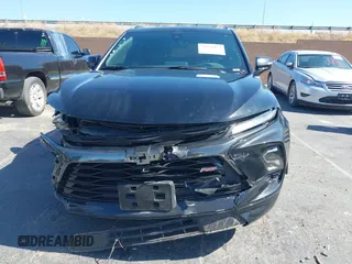 2024 Chevrolet Blazer RS z VIN 3GNKBERS0RS155598, wystawiony jako IAAI lot #39970423 z przebiegiem 15 171 mil mil oraz . Historia ofert i sprzedaży dostępna na DreamBid. Obrazek 12.