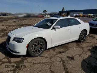 2016 Chrysler 300 S Alloy Edition z VIN 2C3CCAGG6GH212960, wystawiony jako Copart lot #51408995 z przebiegiem 169 881 mil mil oraz Szkoda całkowita • Salvage title. Historia ofert i sprzedaży dostępna na DreamBid. Obrazek 1.
