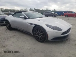 2019 Aston Martin DB11 z VIN SCFRMFCW3KGM08342, wystawiony jako Copart lot #56636894 z przebiegiem Nie podano mil oraz Szkody całkowita. Historia ofert i sprzedaży dostępna na DreamBid. Obrazek 4.