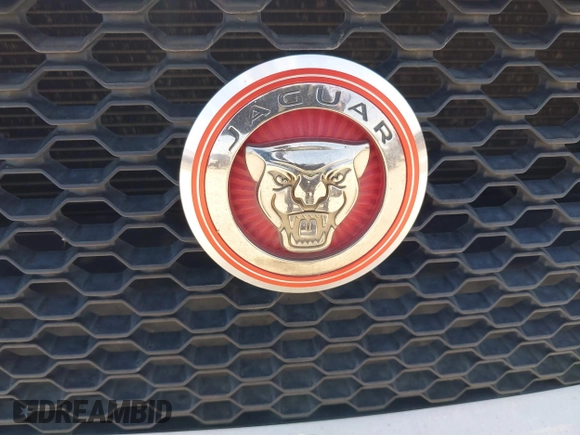 2016 Jaguar XF 35t Premium z VIN SAJBD4BV2GCY07904, wystawiony jako IAAI lot #42252672 z przebiegiem 106 383 mil mil oraz . Historia ofert i sprzedaży dostępna na DreamBid. Obrazek 6.