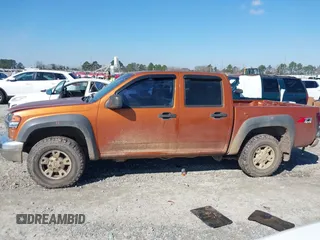 2005 Chevrolet Colorado 1SF LS Z71 with VIN 1GCDT136158216222, listed as a IAAI auction lot 41563003 with 259,490 mi miles. Bid and sale history available at carsss.com. Image 14.