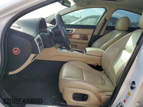 2015 Jaguar XF T Premium with VIN SAJWA0FS2FPU75151, listed as a Copart auction lot 87489784 with Not Provided miles and Clean Title. Bid and sale history available at carsss.com. Image 7.