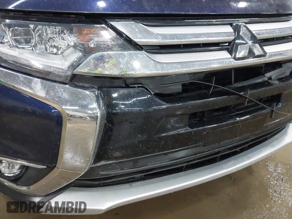 2018 Mitsubishi Outlander ES with VIN JA4AZ3A37JZ017700, listed as a IAAI auction lot 42548682 with 109,375 mi miles and . Bid and sale history available at DreamBid. Image 18.