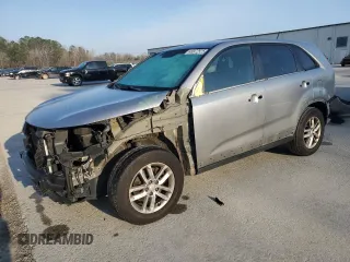 2015 Kia Sorento LX with VIN 5XYKT3A64FG589870, listed as a Copart auction lot 48972525 with 152,101 mi miles and Salvage Title. Bid and sale history available at carsss.com. Image 1.