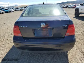 2000 Volkswagen Jetta GLS with VIN 3VWSF29MXYM130544, listed as a Copart auction lot 53374525 with 139,004 mi miles and Clean Title. Bid and sale history available at carsss.com. Image 6.