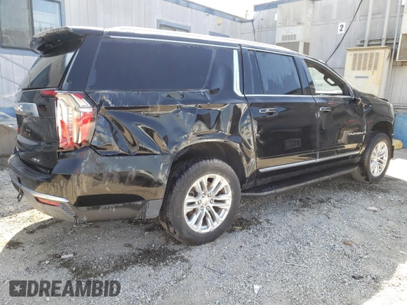 2021 GMC Yukon XL SLT with VIN 1GKS1GKD6MR366338, listed as a Copart auction lot 69332054 with Not Provided miles and Salvage Title. Bid and sale history available at carsss.com. Image 3.