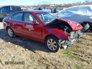 2008 Kia Optima LX z VIN KNAGE124085170828, wystawiony jako IAAI lot #41711871 z przebiegiem 210 912 mil mil oraz . Historia ofert i sprzedaży dostępna na DreamBid. Obrazek 1.