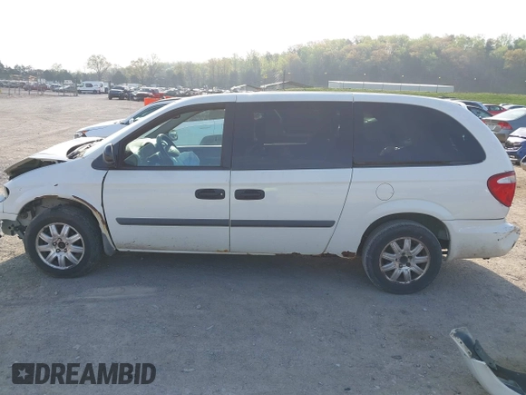 2007 Dodge Grand Caravan with VIN 1D8GP24E57B171161, listed as a IAAI auction lot 41930422 with Not Provided miles and . Bid and sale history available at DreamBid. Image 14.