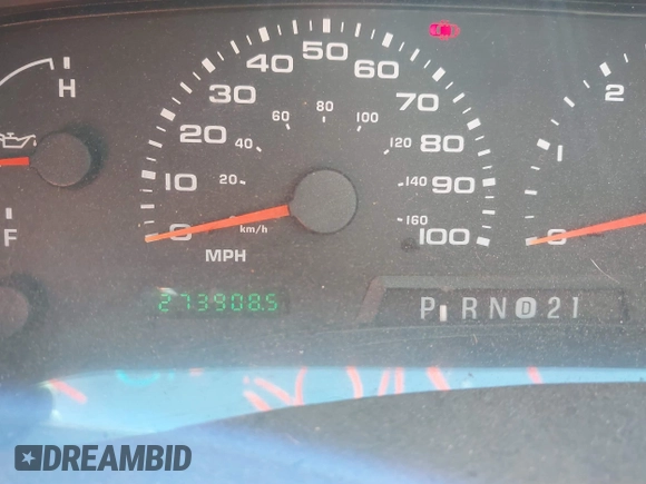 2002 Ford F-250 XL with VIN 1FTNX20L12EA24787, listed as a IAAI auction lot 41412810 with 273,908 mi miles and . Bid and sale history available at DreamBid. Image 7.