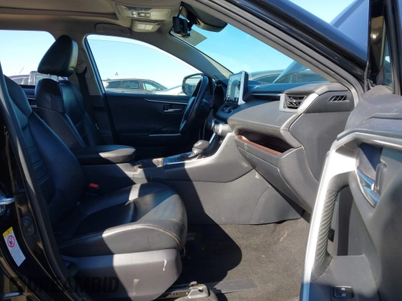 2019 Toyota RAV4 Limited with VIN JTMN1RFV5KD506624, listed as a IAAI auction lot 41657432 with 93,416 mi miles. Bid and sale history available at carsss.com. Image 5.