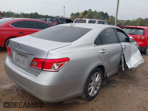2010 Lexus ES with VIN JTHBK1EG2A2401553, listed as a IAAI auction lot 41924065 with 228,784 mi miles. Bid and sale history available at carsss.com. Image 4.