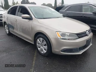 2013 Volkswagen Jetta SE z VIN 3VWDP7AJ4DM265033, wystawiony jako IAAI lot #41029651 z przebiegiem 126 879 mil mil oraz . Historia ofert i sprzedaży dostępna na DreamBid. Obrazek 1.