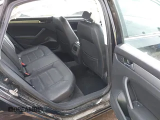 2015 Volkswagen Passat 1.8T Limited Edition with VIN 1VWAT7A31FC111352, listed as a IAAI auction lot 41575307 with 130,080 mi miles. Bid and sale history available at carsss.com. Image 8.