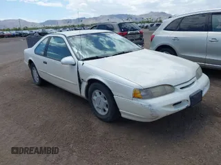 1995 Ford Thunderbird LX with VIN 1FALP62W1SH168074, listed as a IAAI auction lot 41995575 with 232,742 mi miles. Bid and sale history available at carsss.com. Image 1.