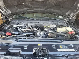 2019 Ford F-250 XL z VIN 1FT7W2BT5KEC22832, wystawiony jako IAAI lot #42836522 z przebiegiem 150 547 mil mil oraz . Historia ofert i sprzedaży dostępna na DreamBid. Obrazek 30.