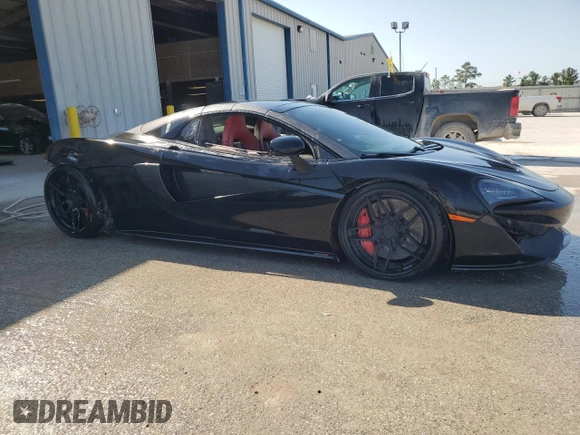 2019 McLaren 570S z VIN SBM13FAA1KW006404, wystawiony jako Copart lot #78088414 z przebiegiem 17 852 mil mil oraz Szkody całkowita. Historia ofert i sprzedaży dostępna na DreamBid. Obrazek 4.