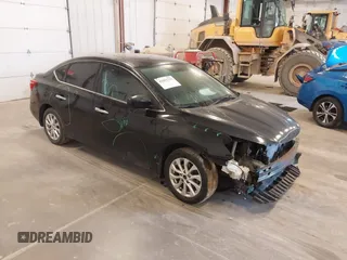 2017 Nissan Sentra S z VIN 3N1AB7AP8HY213978, wystawiony jako IAAI lot #42091732 z przebiegiem 123 984 mil mil oraz . Historia ofert i sprzedaży dostępna na DreamBid. Obrazek 1.