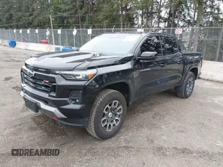 2024 Chevrolet Colorado 4WD Z71 with VIN 1GCPTDEK5R1196760, listed as a IAAI auction lot 41805734 with 5,252 mi miles. Bid and sale history available at carsss.com. Image 17.