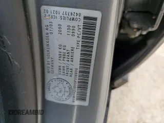 2003 Volkswagen Passat z VIN WVWPH23B03P338896, wystawiony jako Copart lot #74698014 z przebiegiem Nie podano mil oraz Nie do naprawy • Non repairable. Historia ofert i sprzedaży dostępna na DreamBid. Obrazek 13.